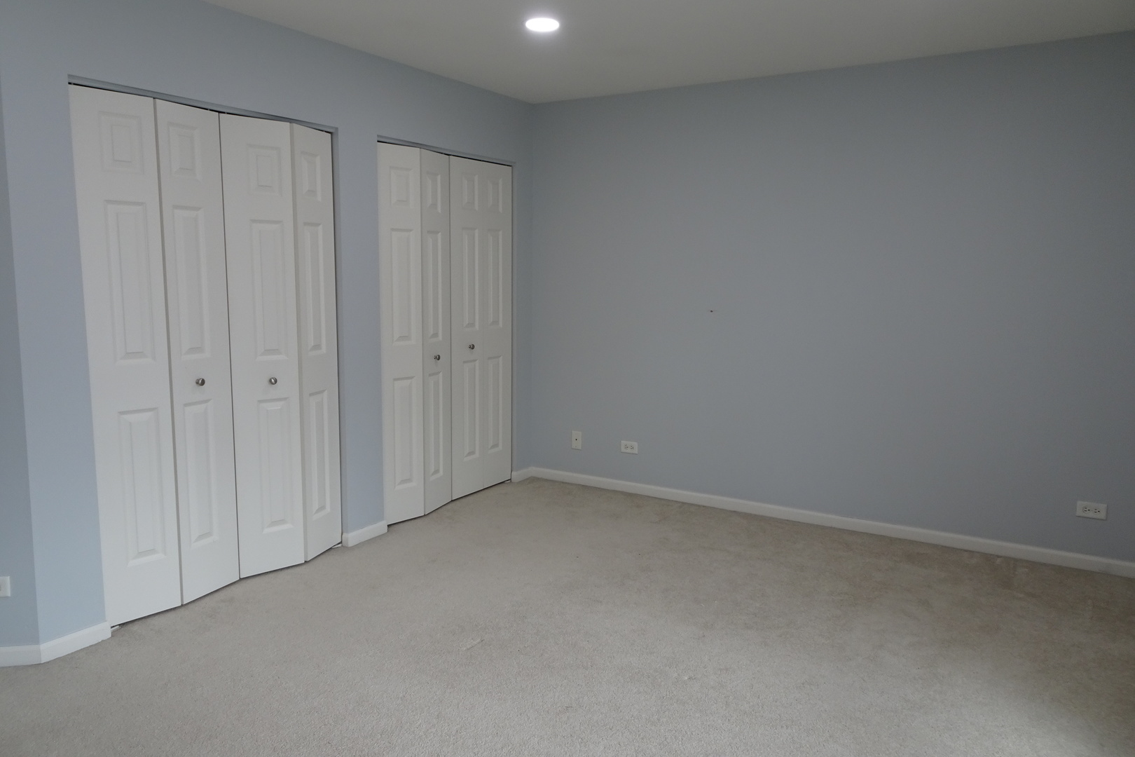 2203 S Crambourne Way, Arlington Heights, IL 60005
