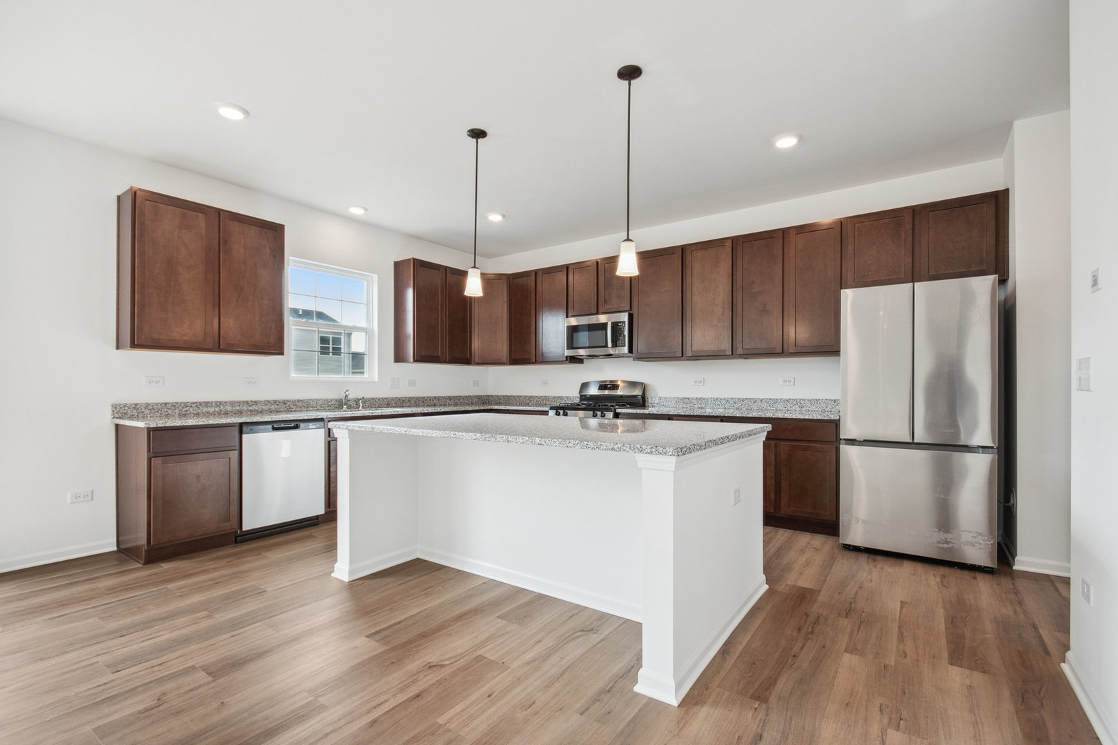 608 Henry Lane, Oswego, IL 60543