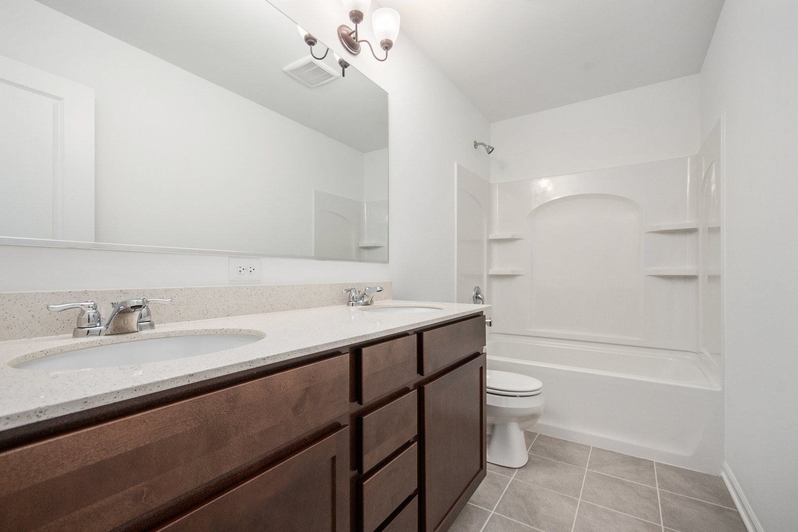 608 Henry Lane, Oswego, IL 60543