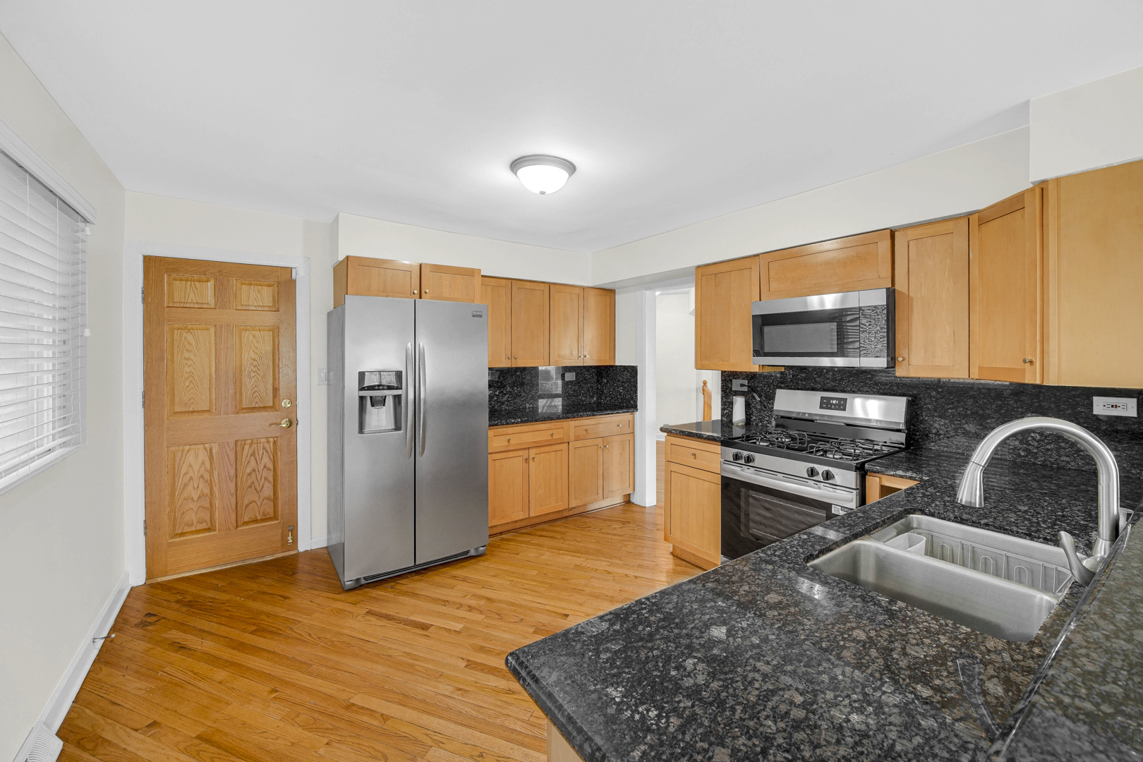 757 N Northwest Highway, Park Ridge, IL 60068