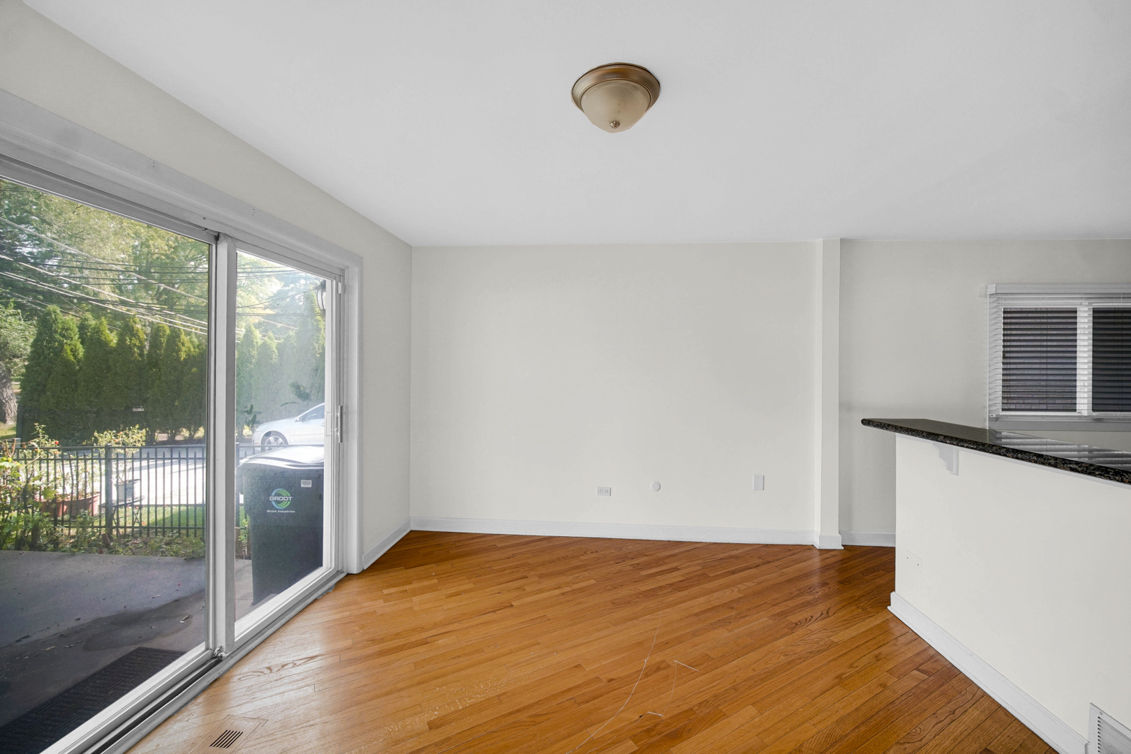 757 N Northwest Highway, Park Ridge, IL 60068