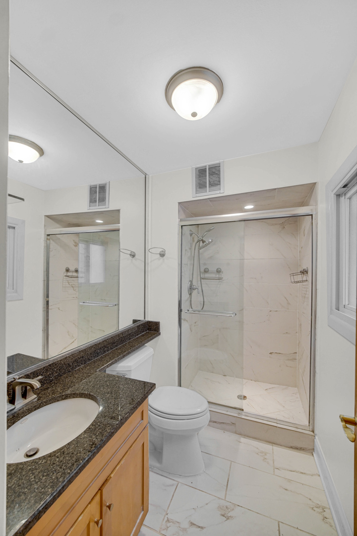 757 N Northwest Highway, Park Ridge, IL 60068