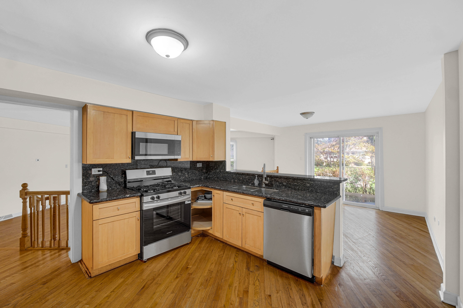 757 N Northwest Highway, Park Ridge, IL 60068