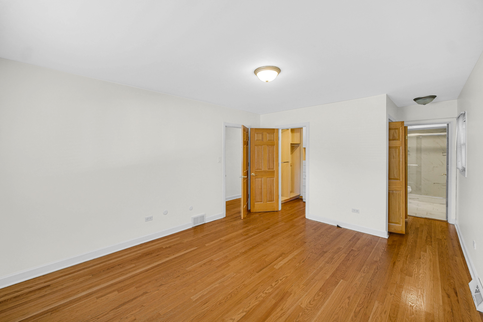 757 N Northwest Highway, Park Ridge, IL 60068