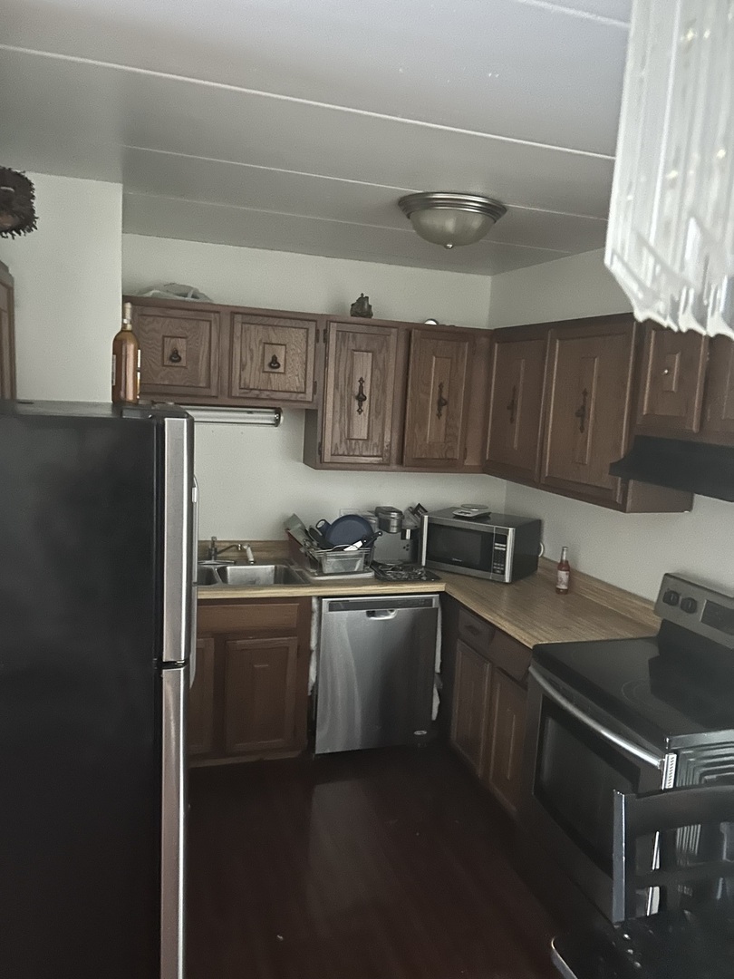 17006 Novak Drive #102, Hazel Crest, IL 60429