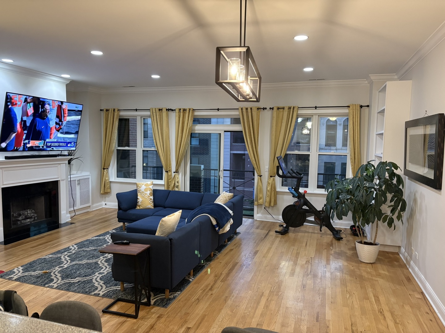 3059 N Lincoln Avenue #B, Chicago, IL 60657