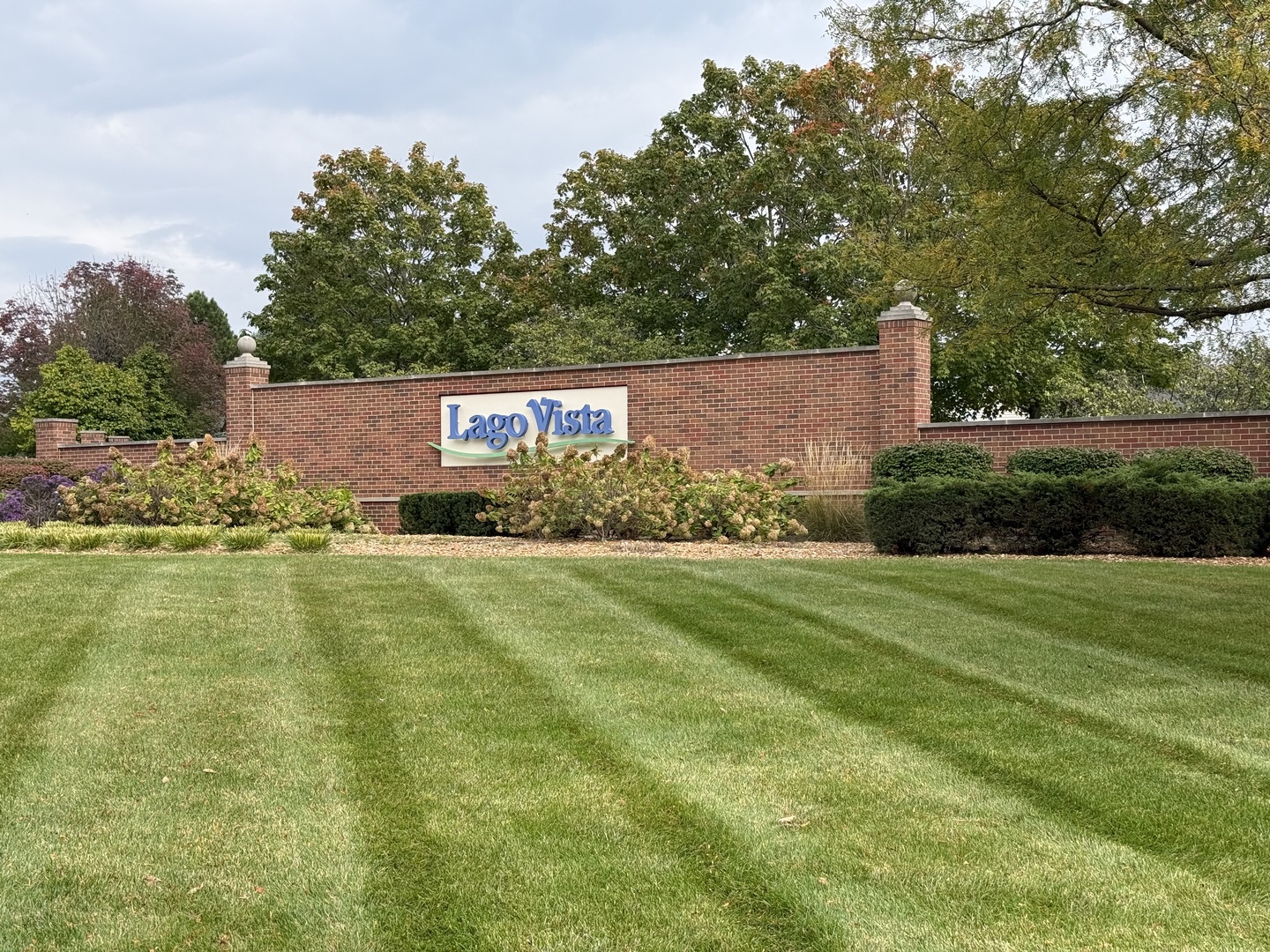 17213 Mendota Drive, Lockport, IL 60441