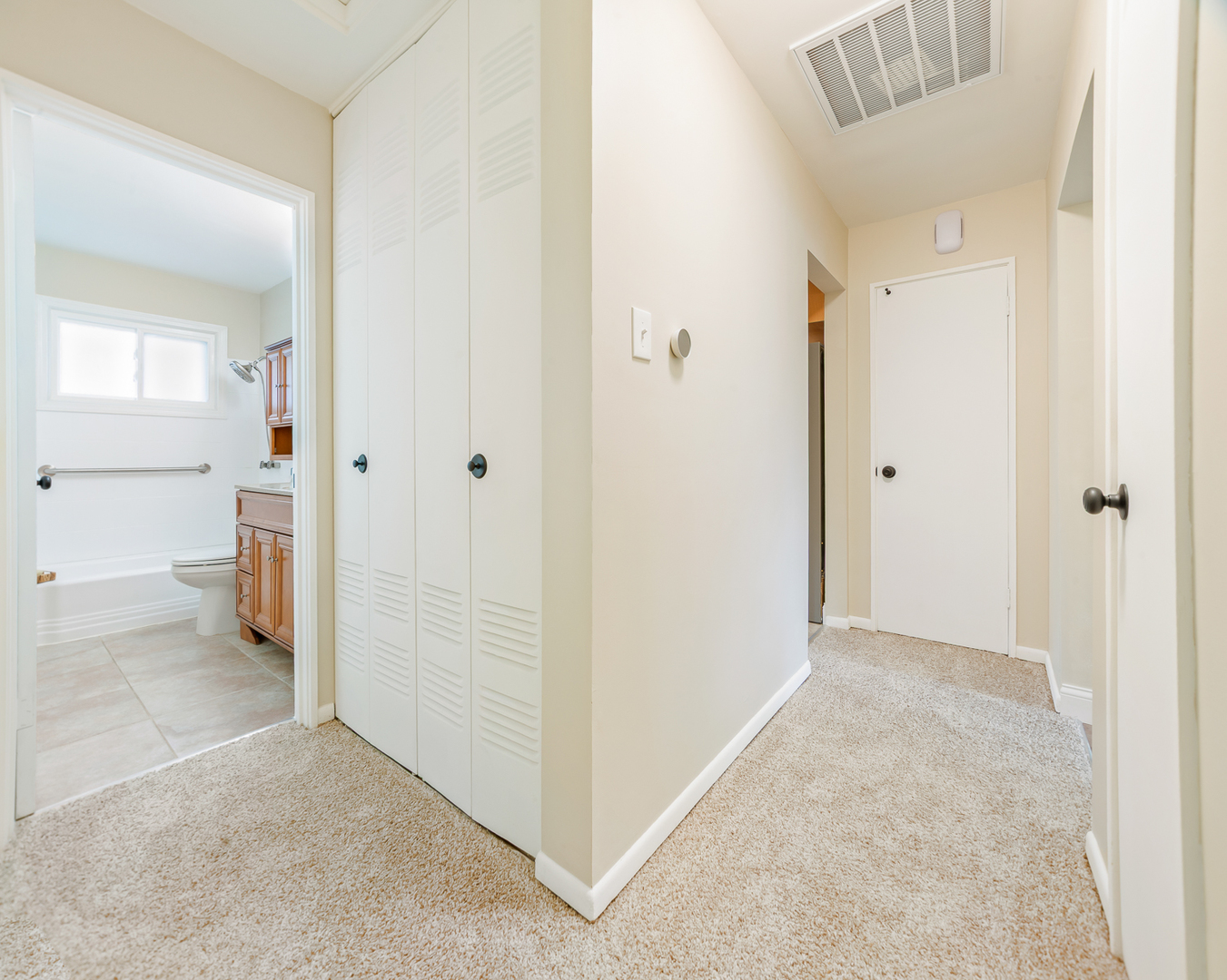 17157 Walter Street, Lansing, IL 60438