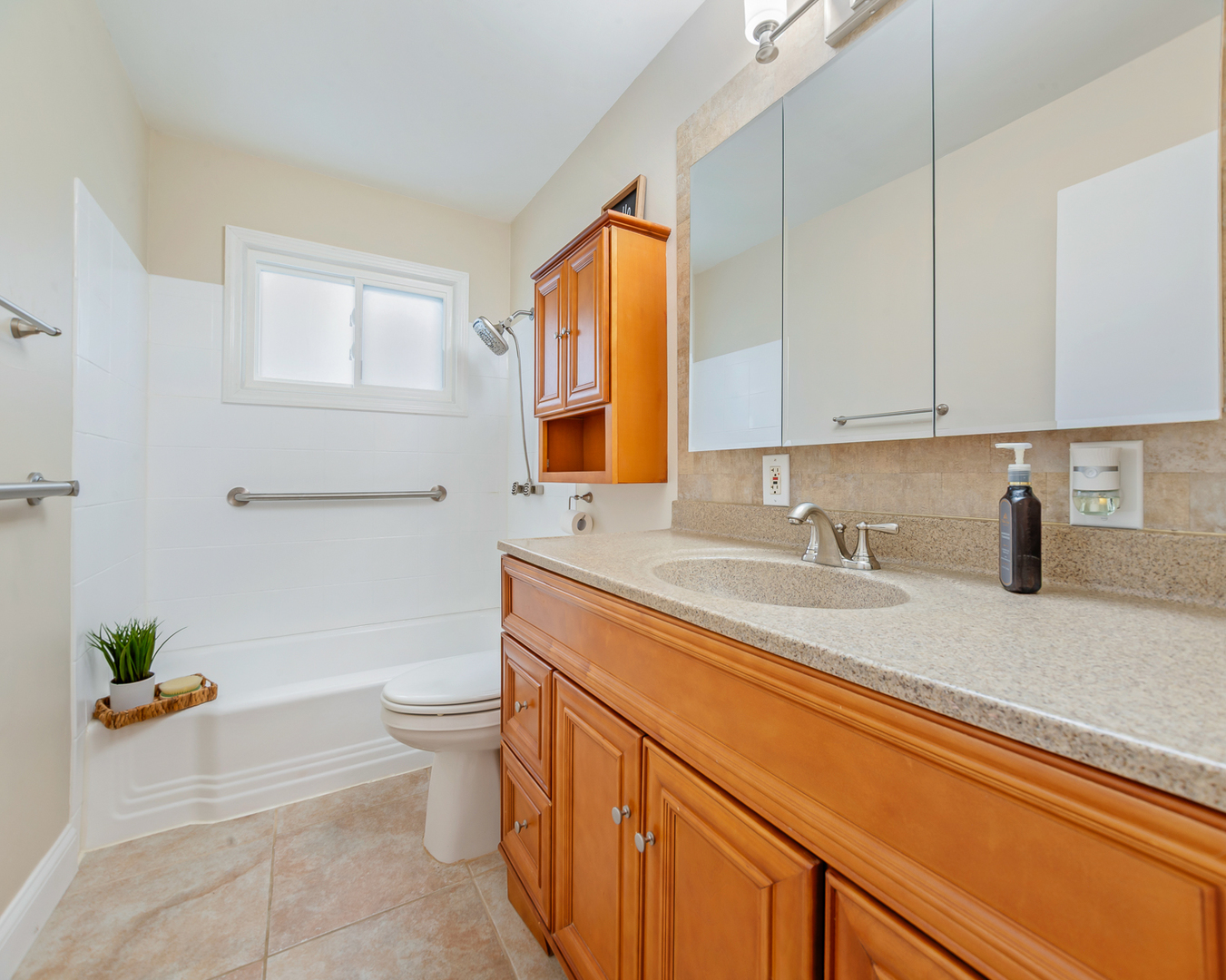 17157 Walter Street, Lansing, IL 60438