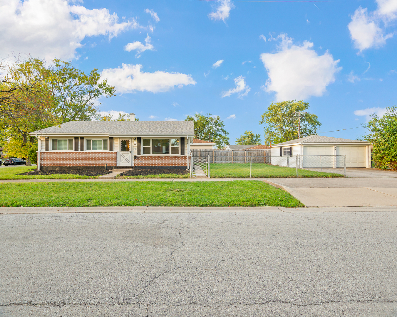 17157 Walter Street, Lansing, IL 60438