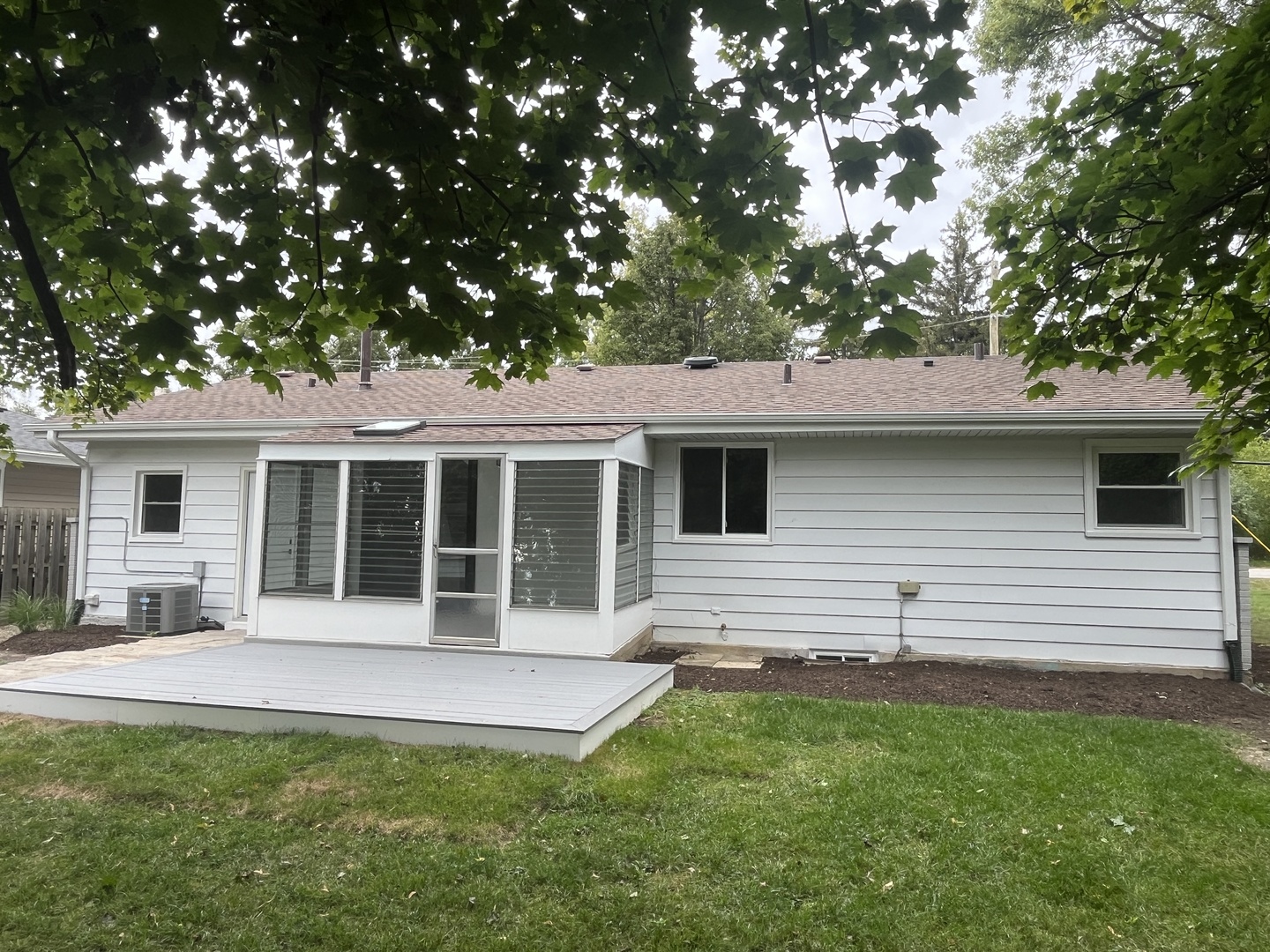 403 Burlington Avenue, Clarendon Hills, IL 60514