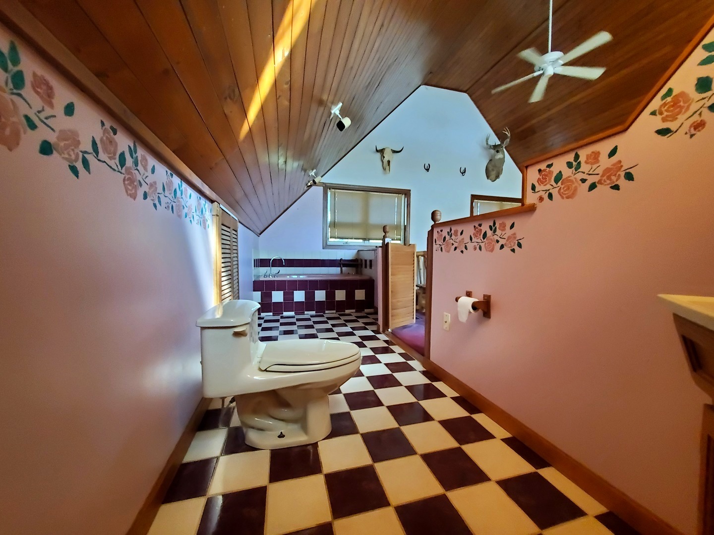 3413 E 2062nd Road, Ottawa, IL 61350