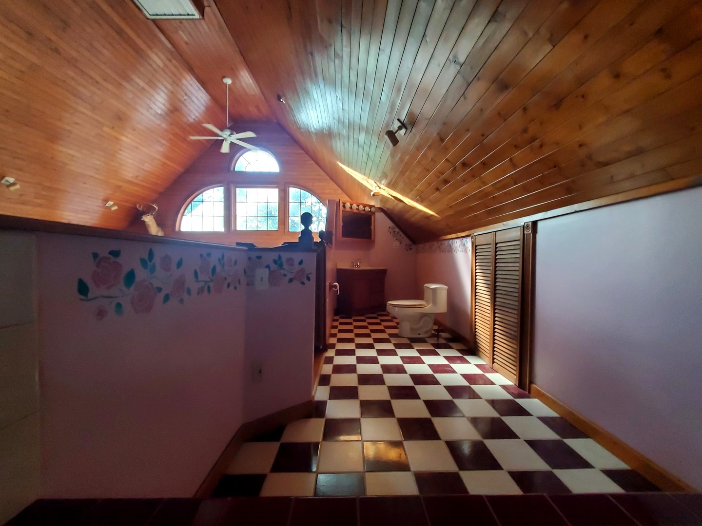 3413 E 2062nd Road, Ottawa, IL 61350