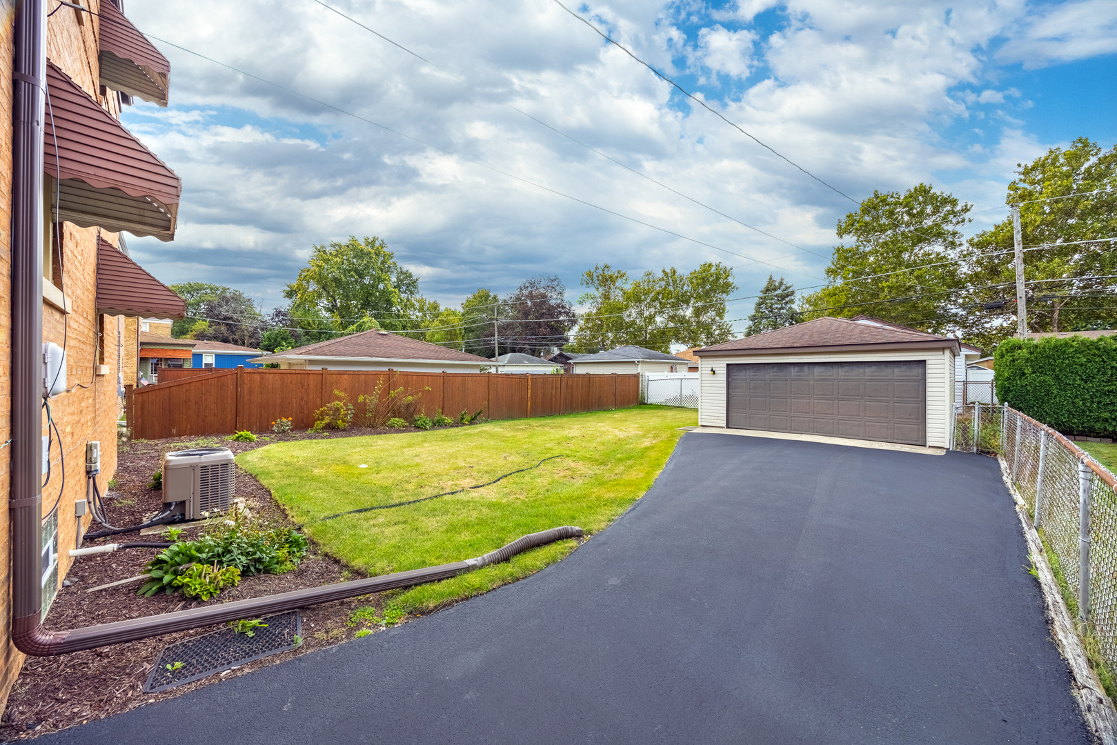 2230 Kensington Avenue, Westchester, IL 60154