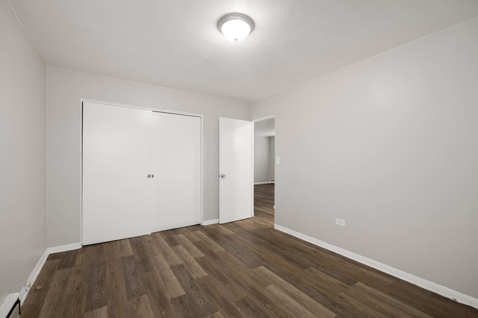 1924 S 16th Avenue, Broadview, IL 60155