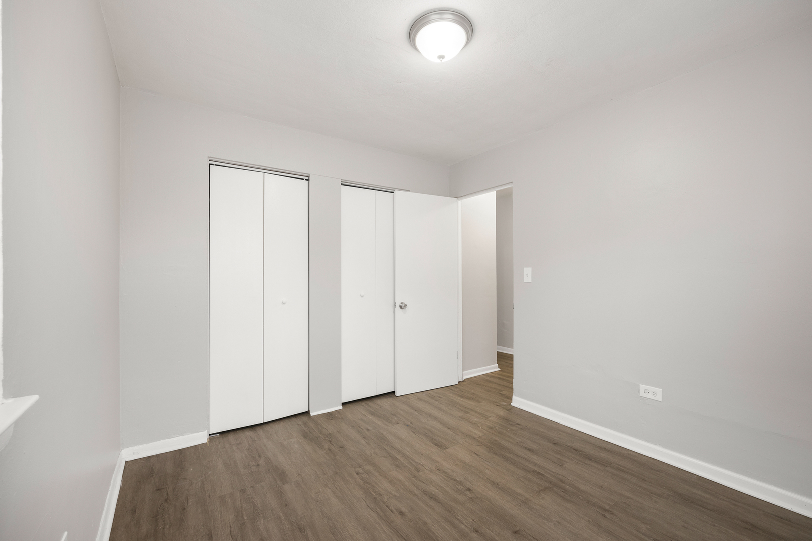 1924 S 16th Avenue, Broadview, IL 60155