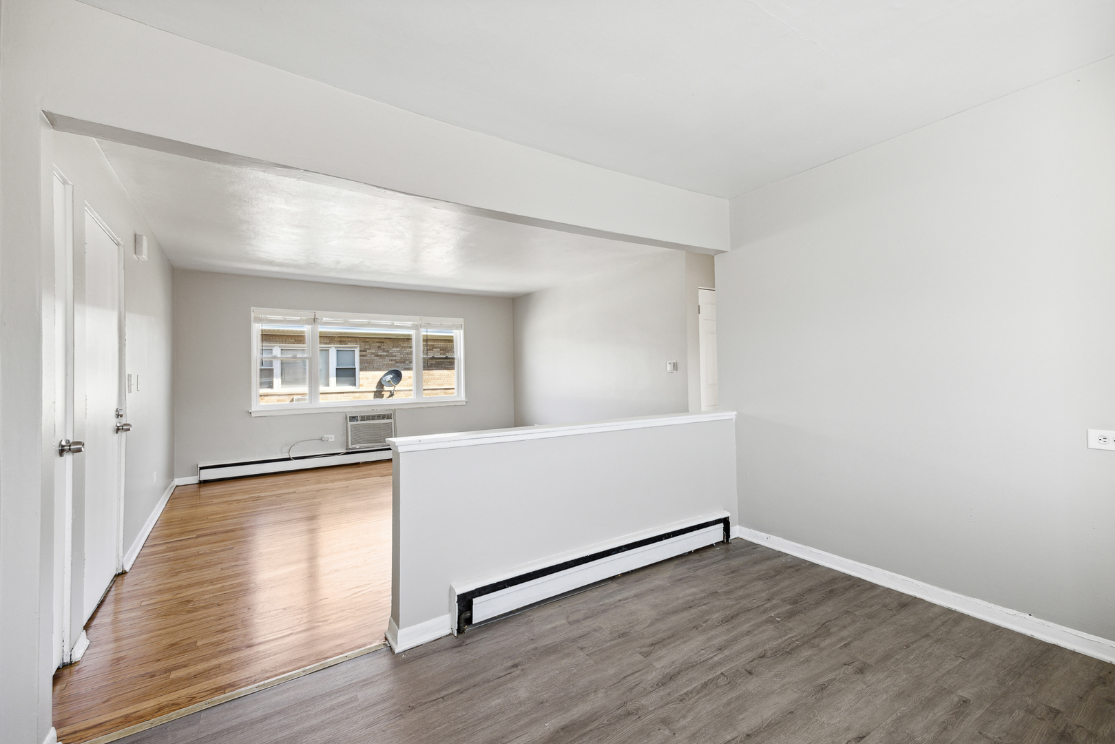 1924 S 16th Avenue, Broadview, IL 60155