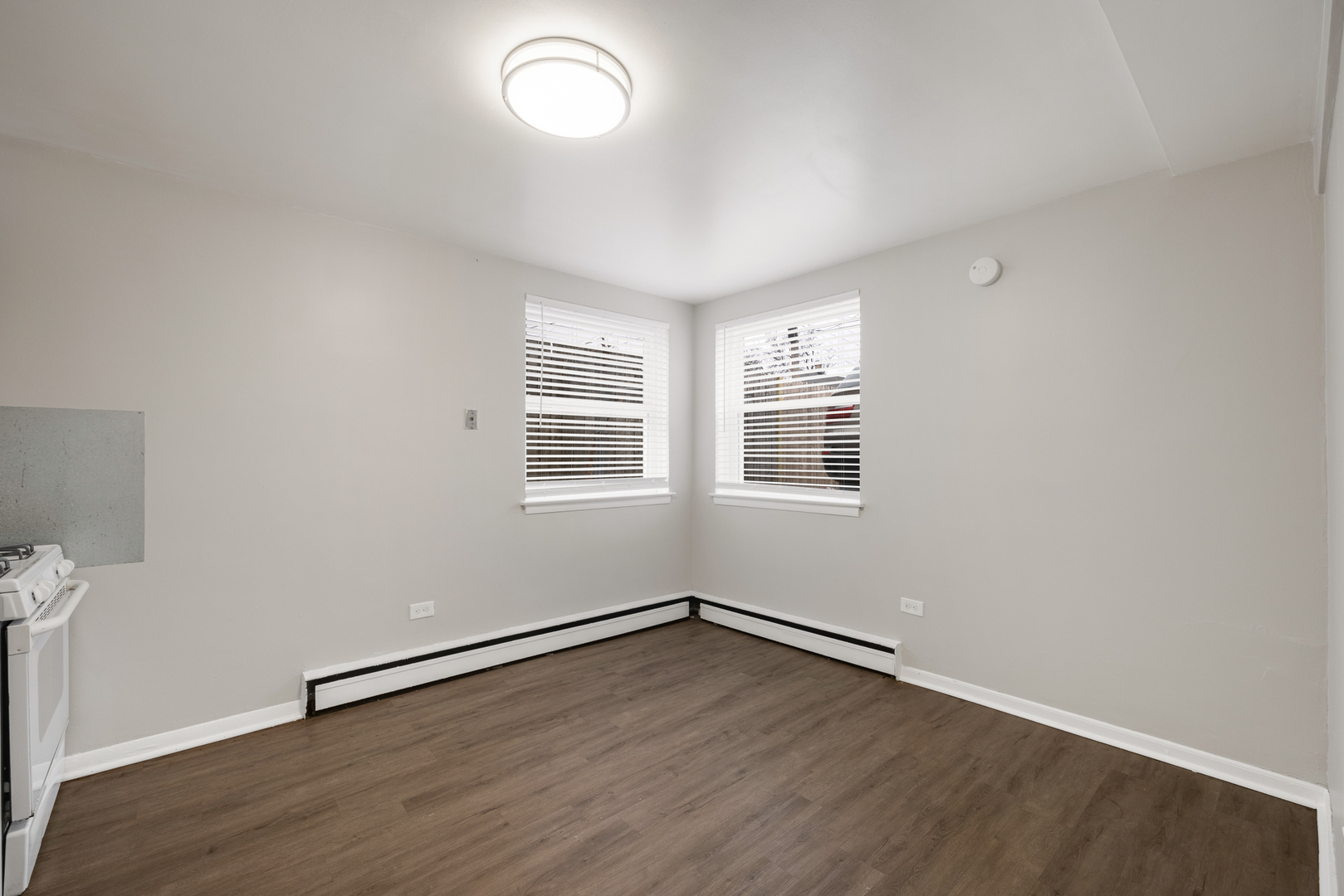 1924 S 16th Avenue, Broadview, IL 60155