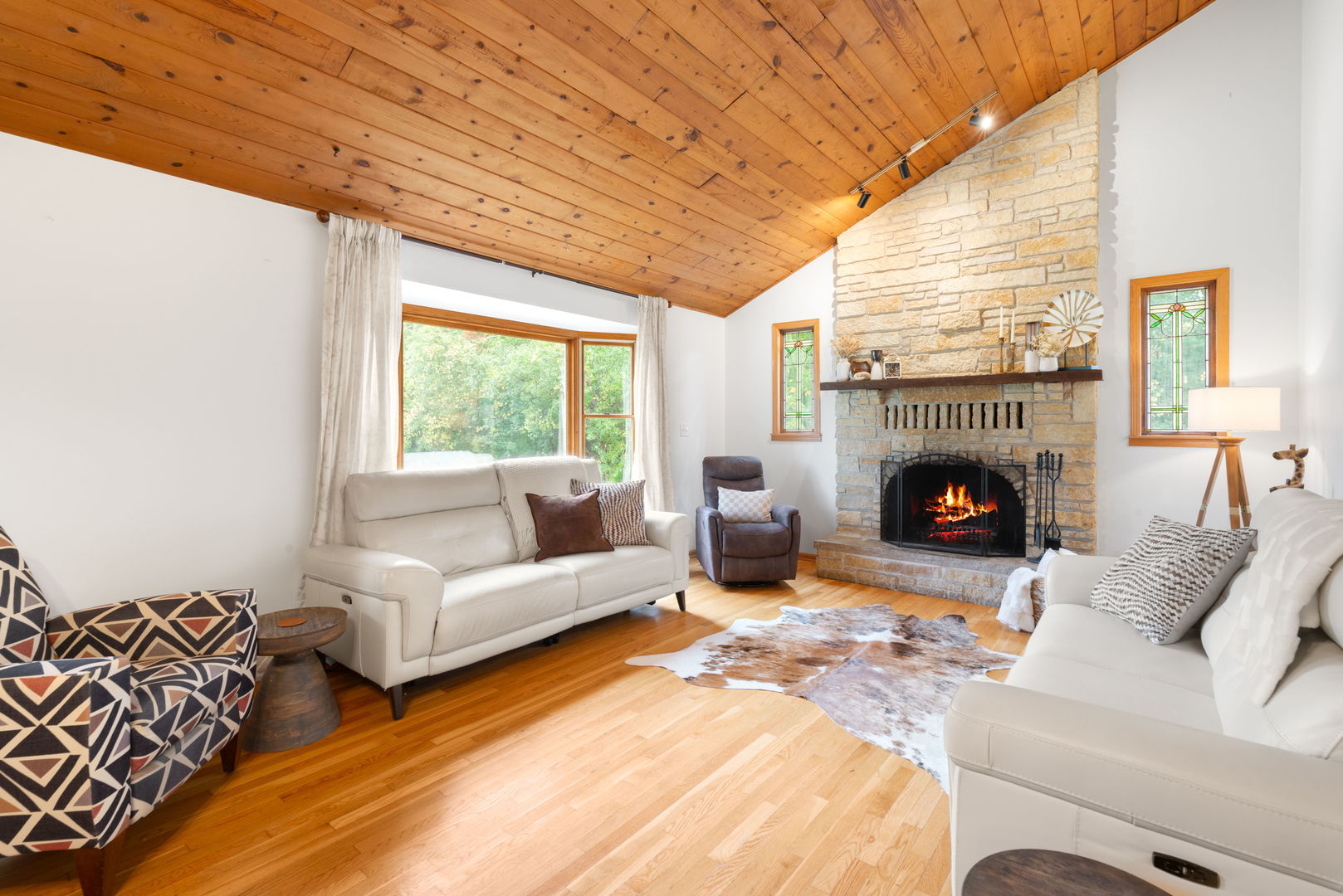 17W201 Red Oak Avenue, Addison, IL 60101