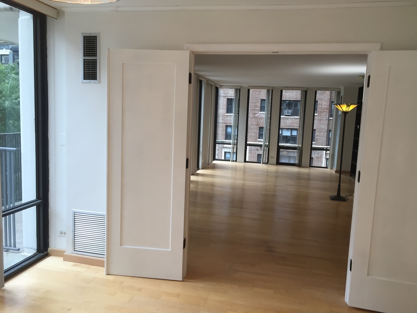 200 E Delaware Place #5D, Chicago, IL 60611