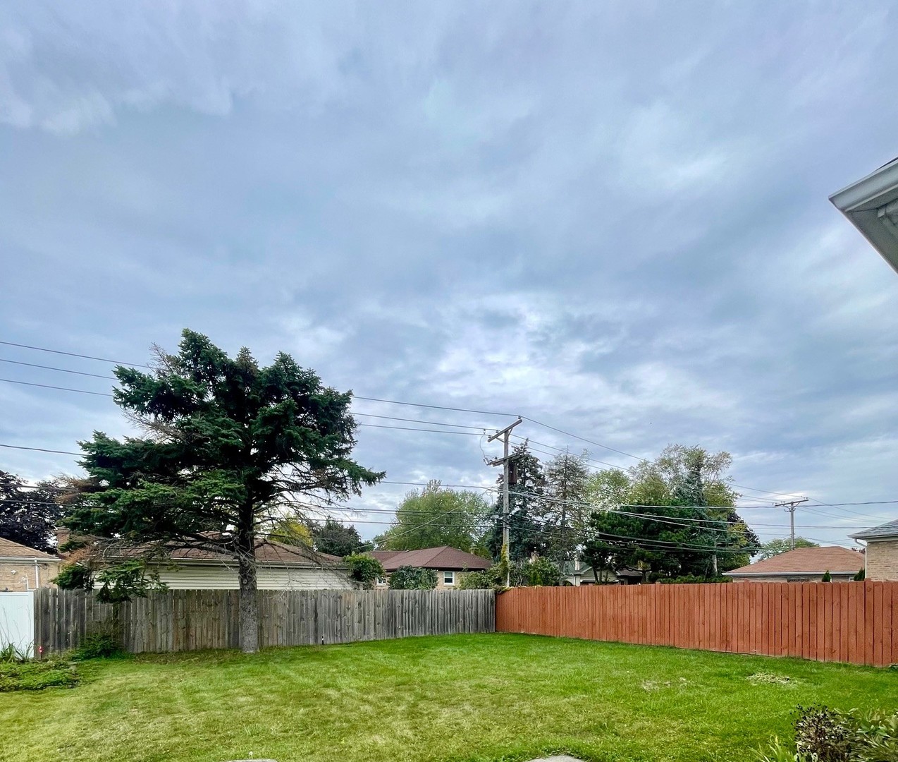 7700 N Neva Avenue, Niles, IL 60714