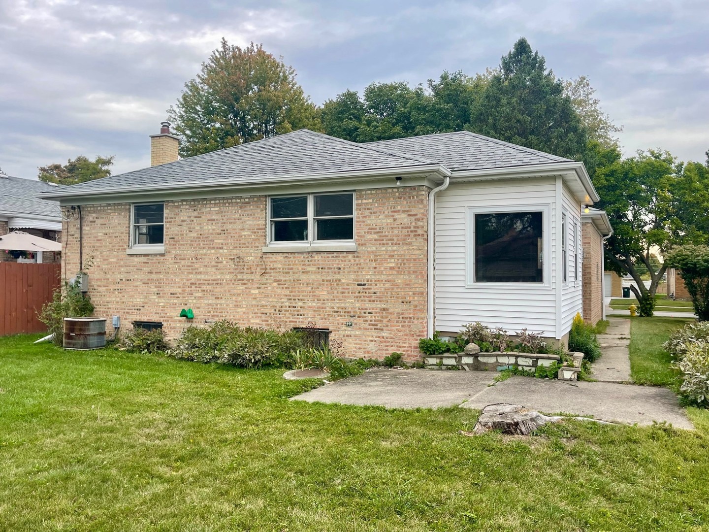 7700 N Neva Avenue, Niles, IL 60714