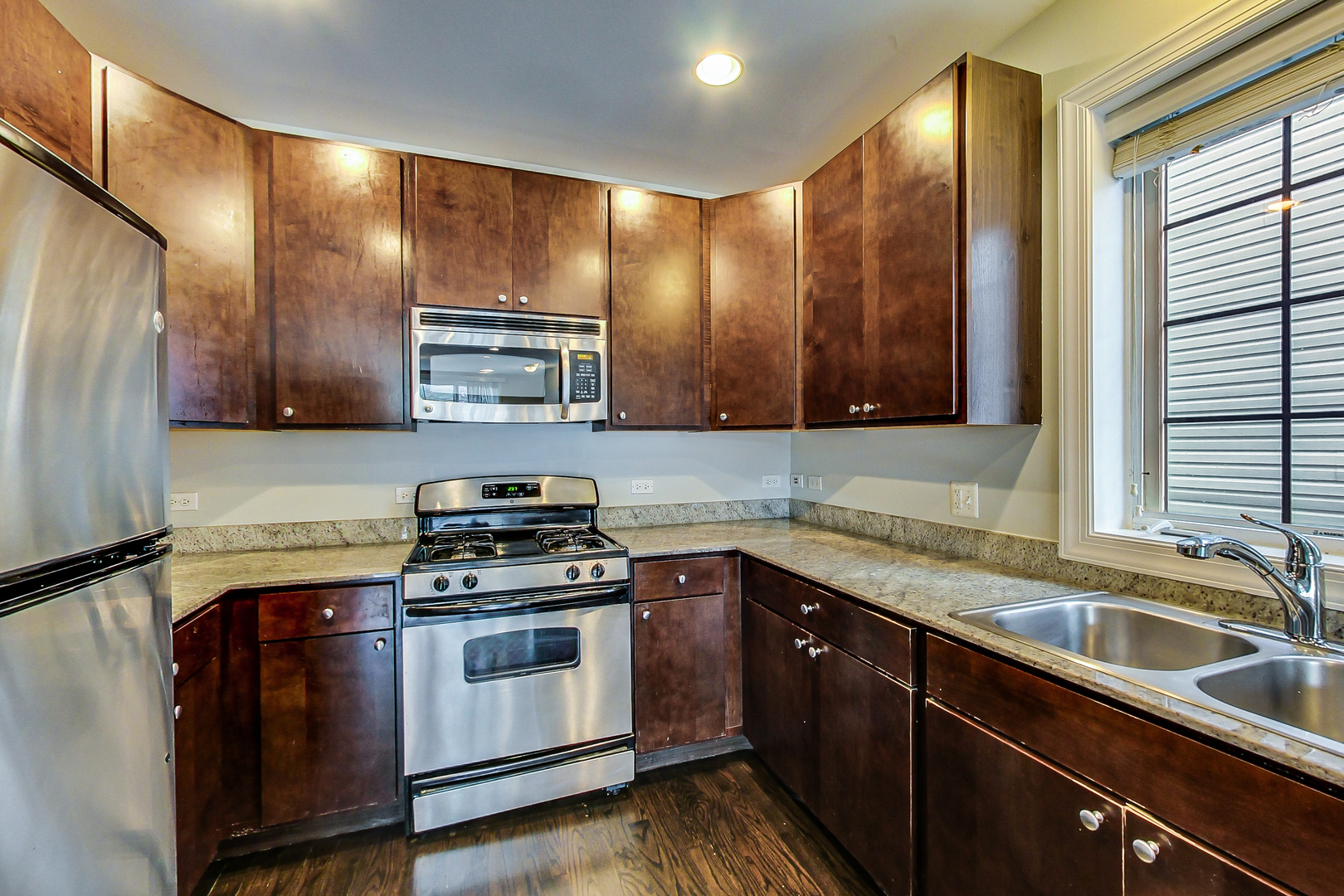 3332 W Palmer Street #1E, Chicago, IL 60647