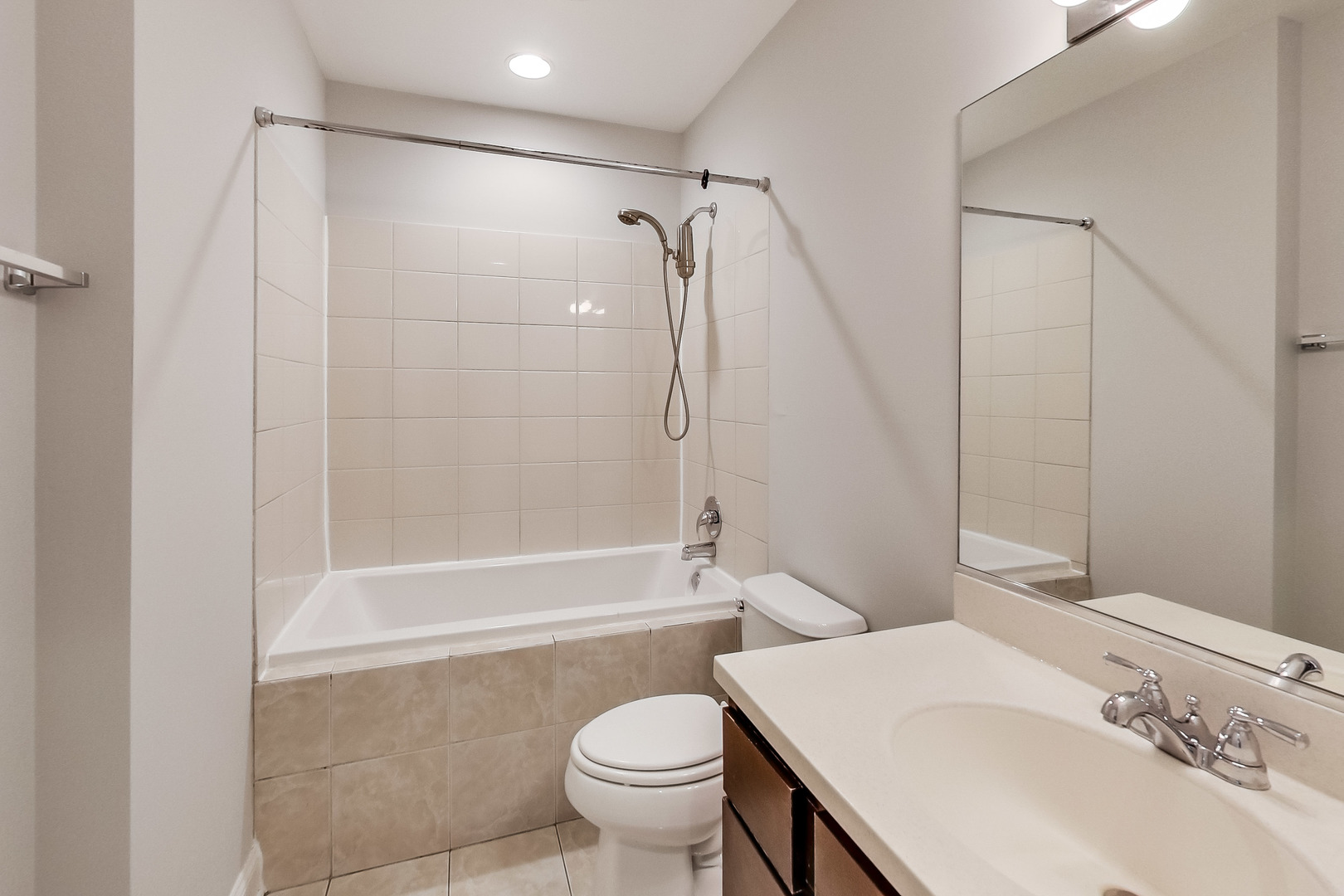 3332 W Palmer Street #1E, Chicago, IL 60647