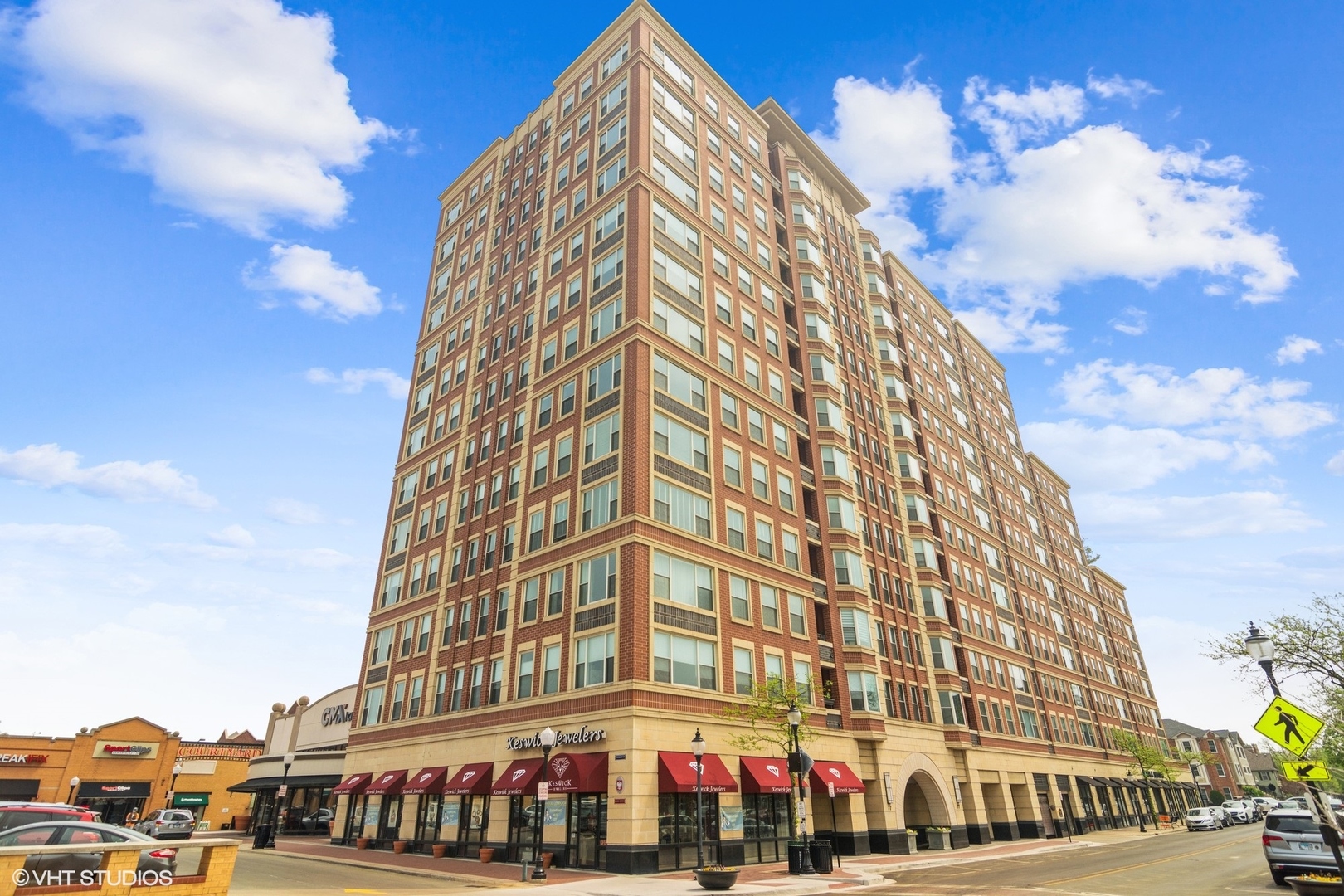 77 S Evergreen Avenue #606, Arlington Heights, IL 60005