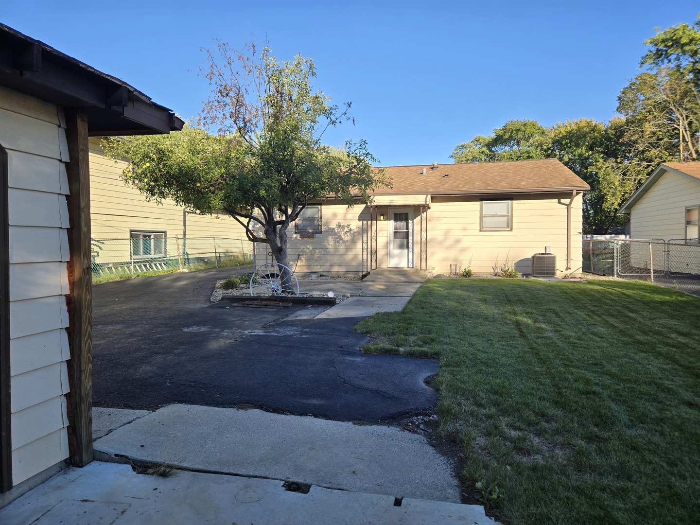3228 Butler Avenue, Steger, IL 60475