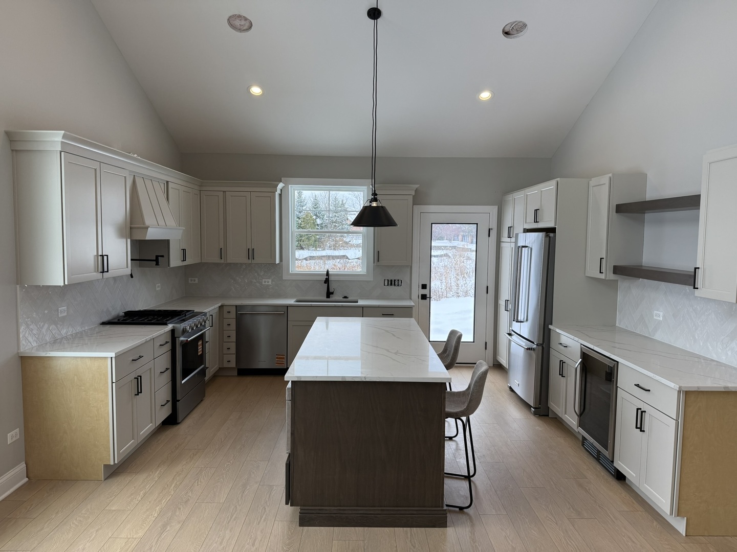 1228 PRAIRIE Lane #4B, Lemont, IL 60439