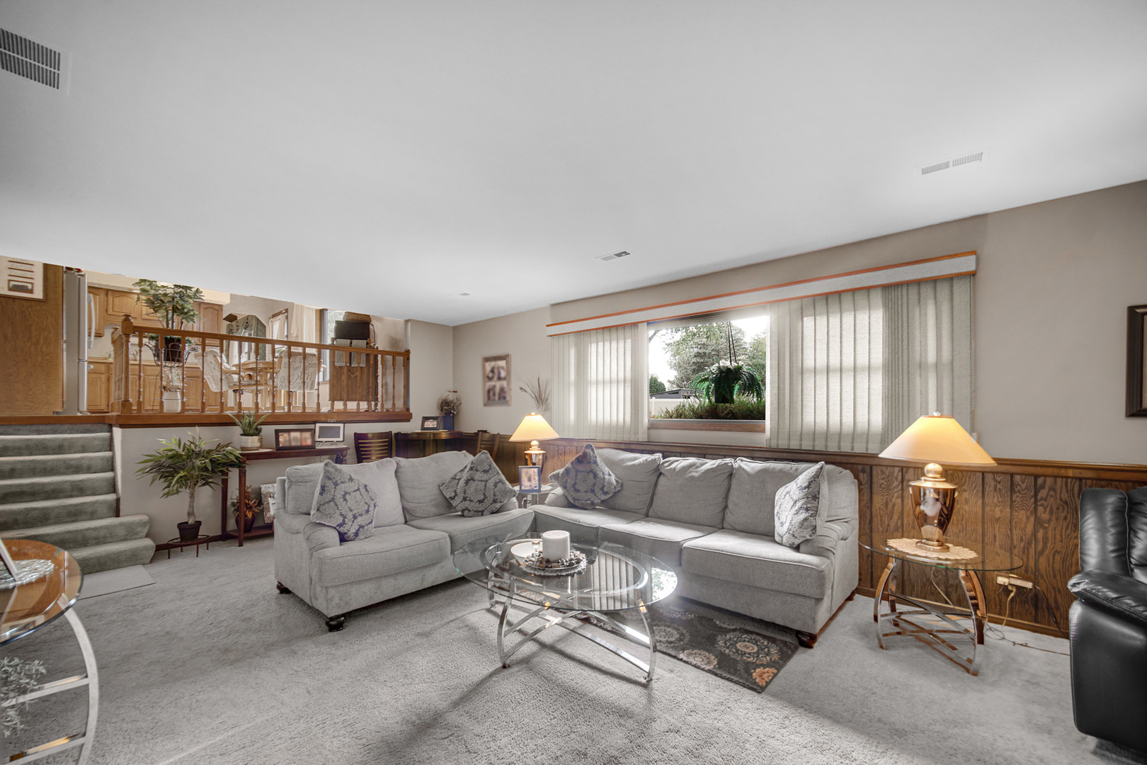 292 Juniper Drive, Wood Dale, IL 60191