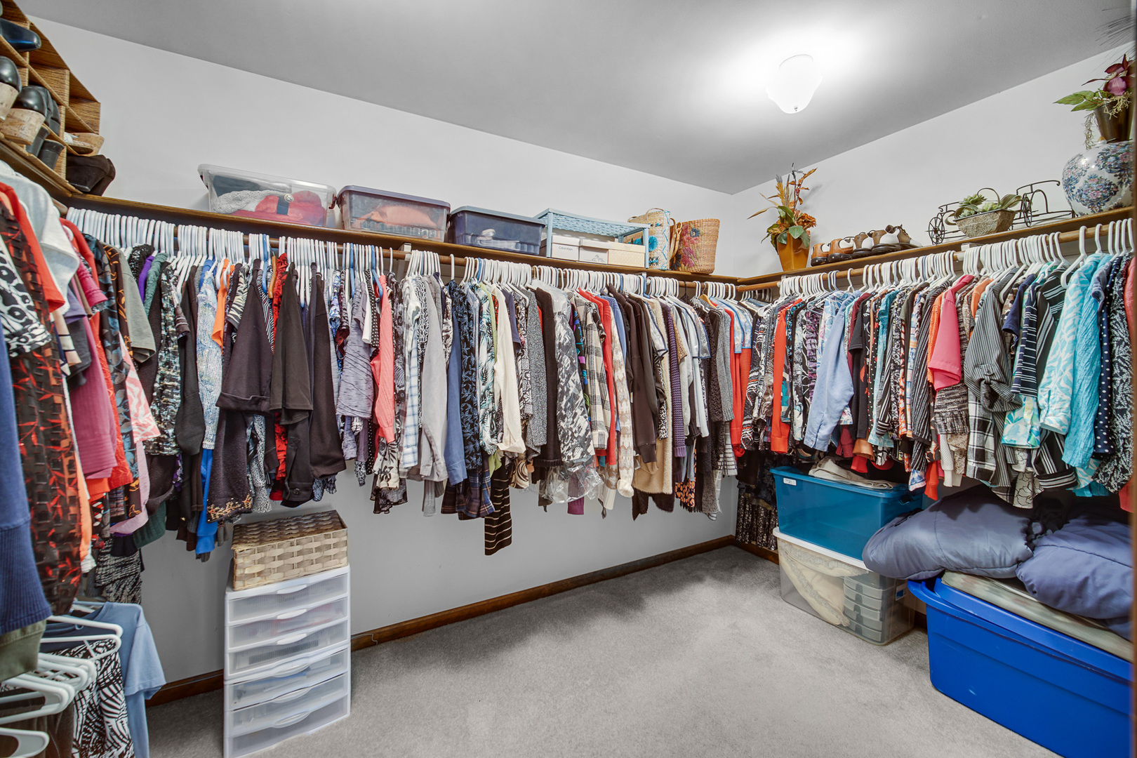 292 Juniper Drive, Wood Dale, IL 60191