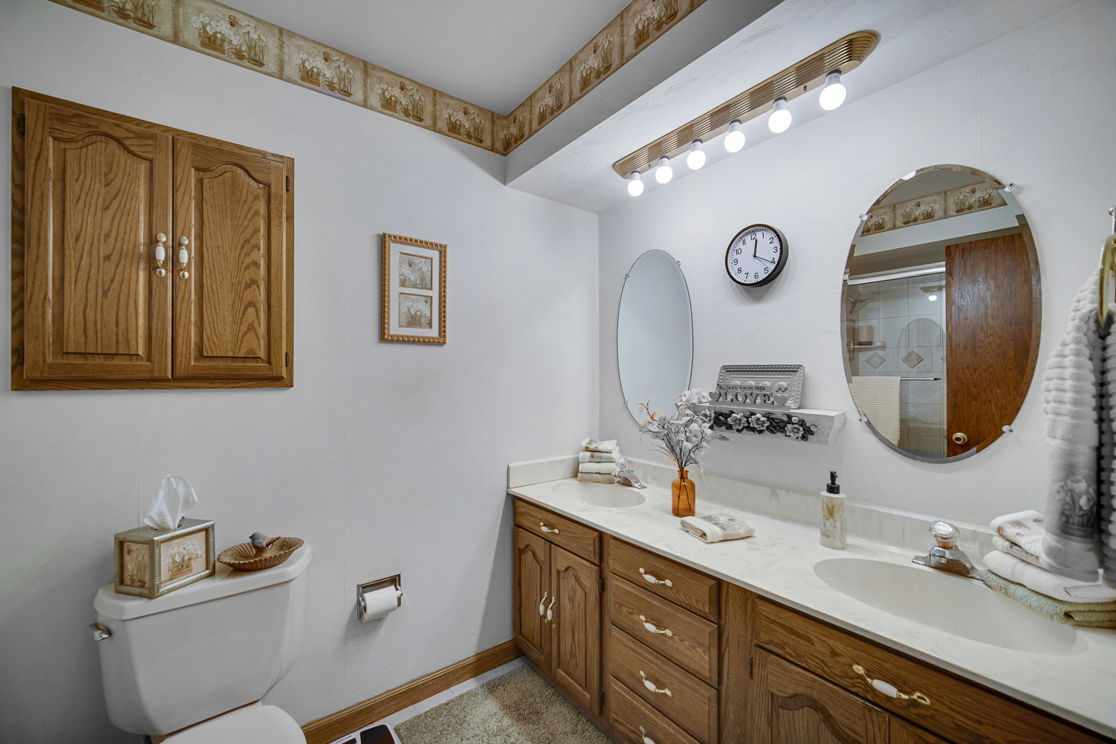 292 Juniper Drive, Wood Dale, IL 60191