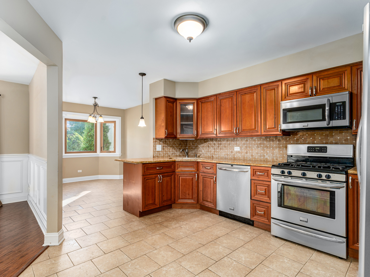 17105 Rochelle Lane, Tinley Park, IL 60487