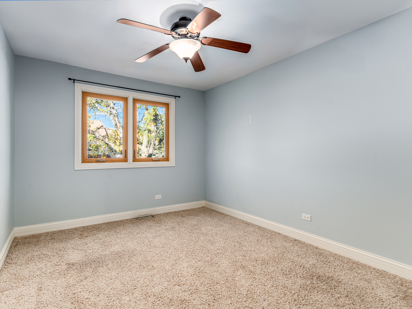 17105 Rochelle Lane, Tinley Park, IL 60487