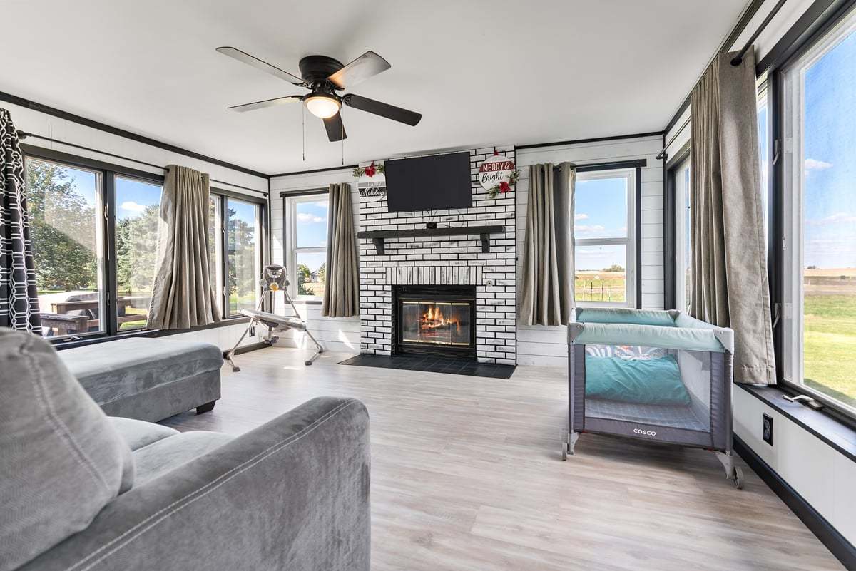 208 E 8th Street, Gridley, IL 61744