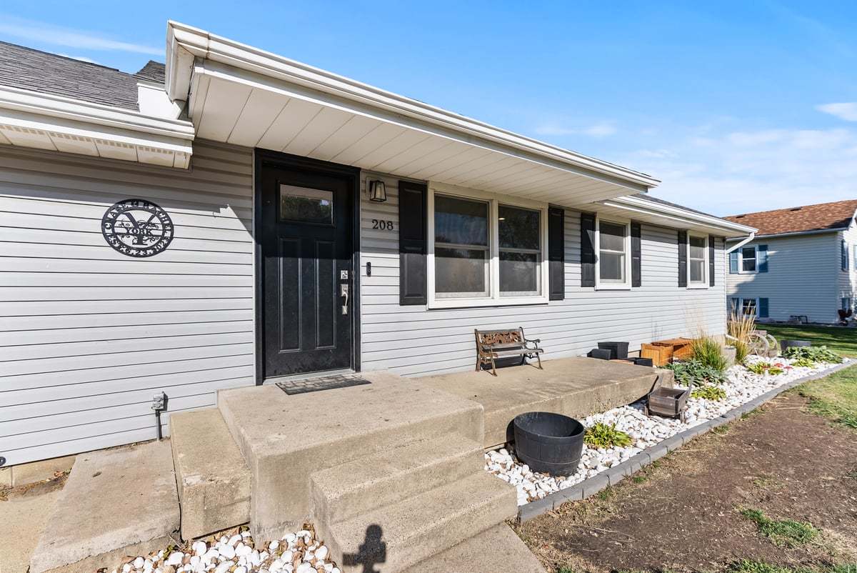 208 E 8th Street, Gridley, IL 61744