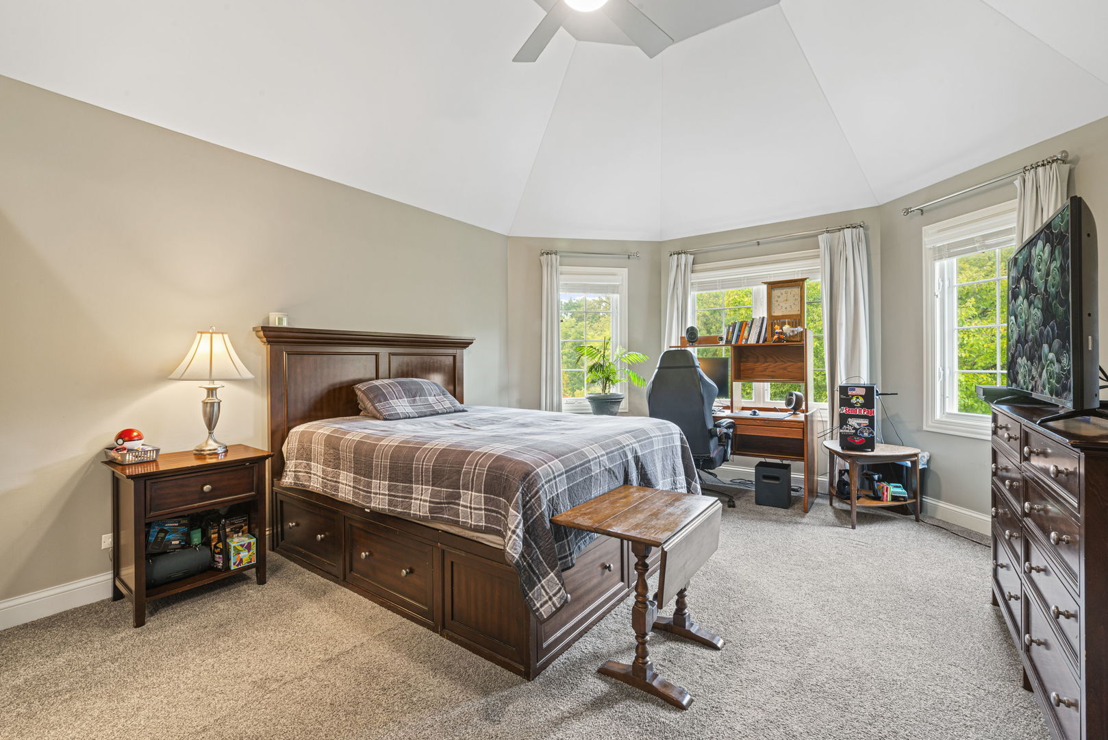 843 Alberosky Way, Batavia, IL 60510