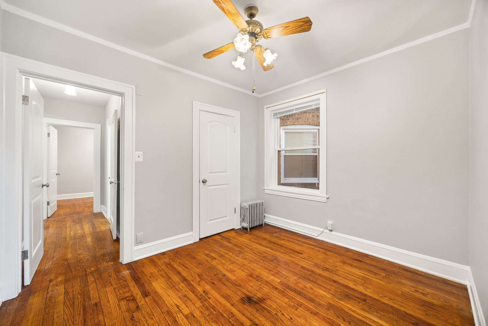 2443 W Gunnison Street #1, Chicago, IL 60625