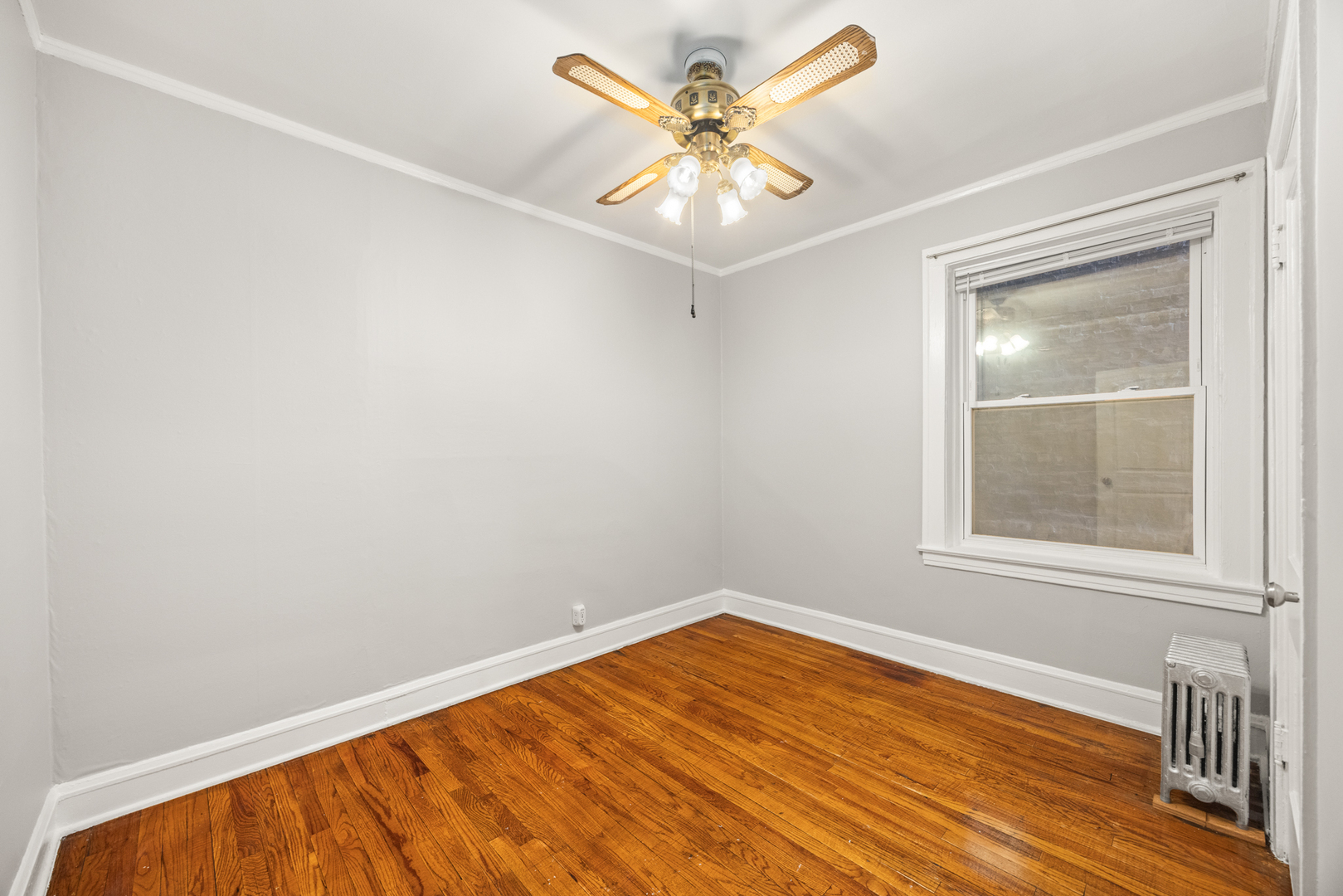 2443 W Gunnison Street #1, Chicago, IL 60625