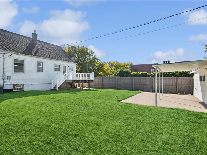 10726 S Sacramento Avenue, Chicago, IL 60655