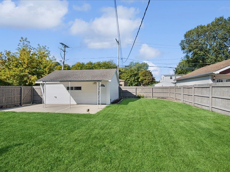 10726 S Sacramento Avenue, Chicago, IL 60655