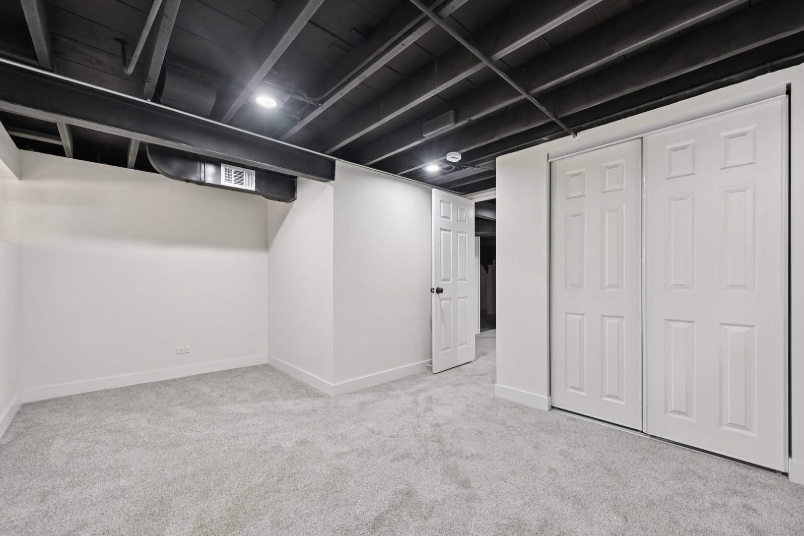 12850 S Parnell Avenue, Chicago, IL 60628