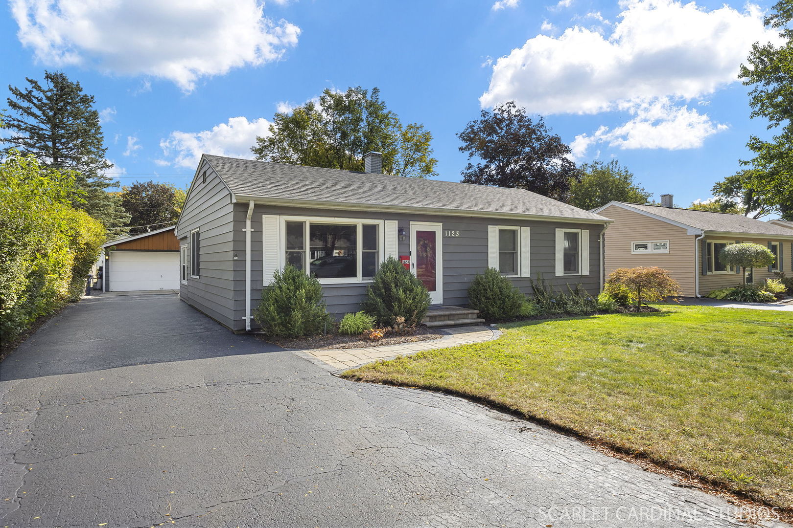 1123 Grant Street, Wheaton, IL 60189