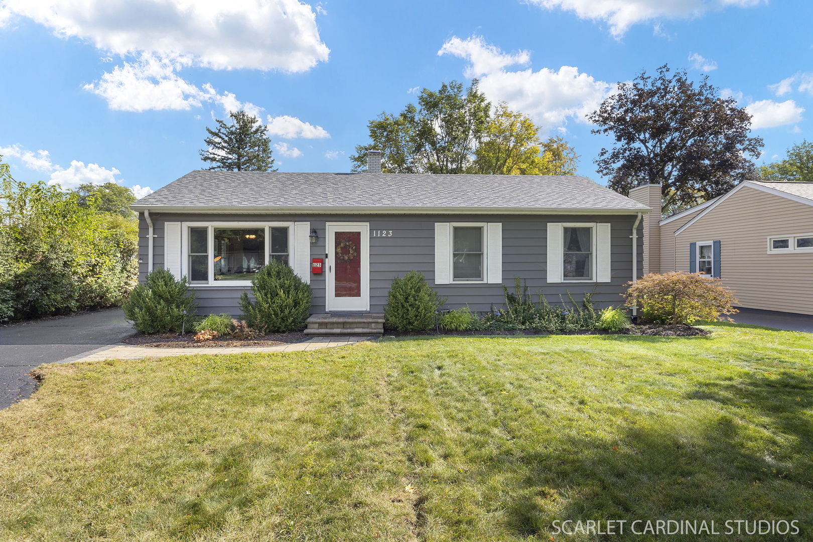 1123 Grant Street, Wheaton, IL 60189