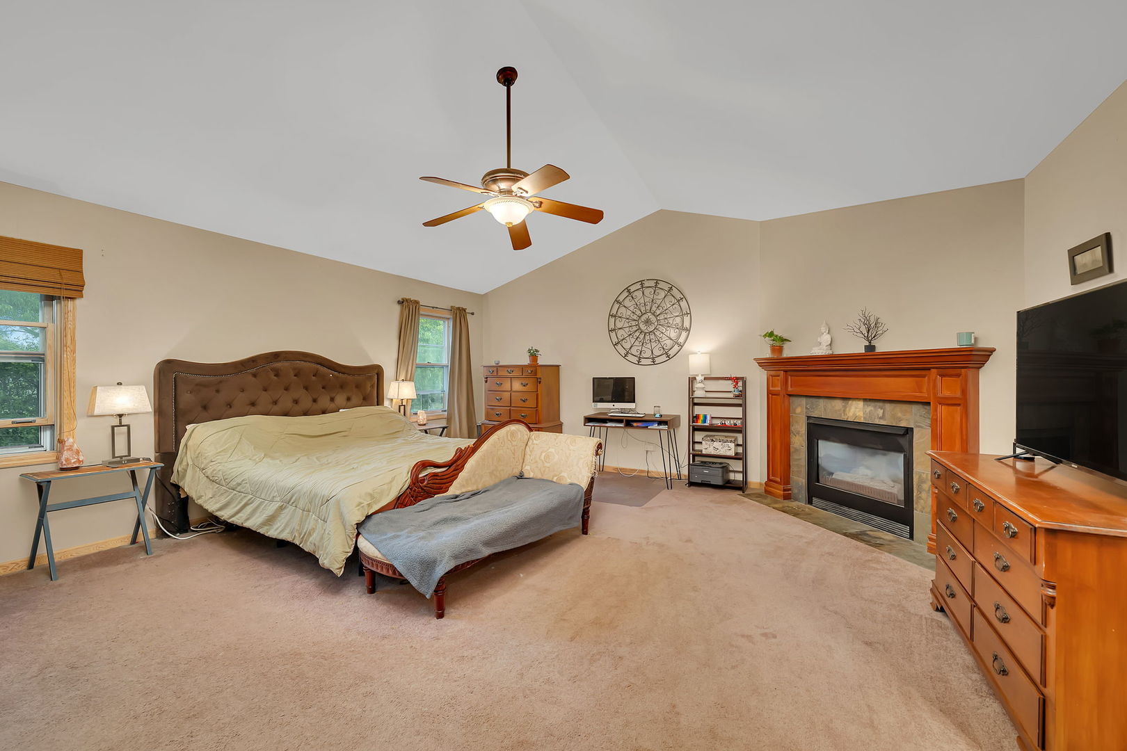 1206 Pleasant Knoll Drive, Joliet, IL 60435