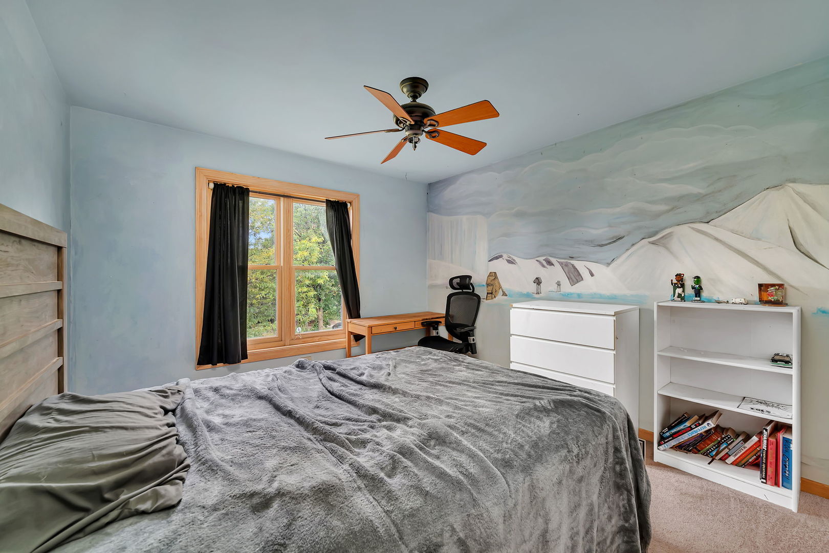 1206 Pleasant Knoll Drive, Joliet, IL 60435