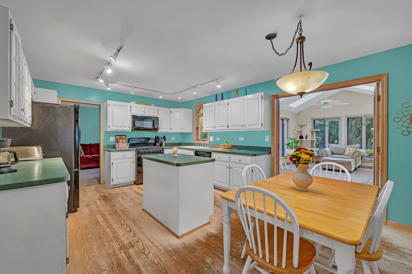 1206 Pleasant Knoll Drive, Joliet, IL 60435