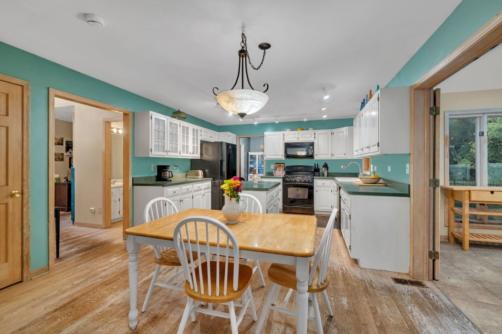 1206 Pleasant Knoll Drive, Joliet, IL 60435